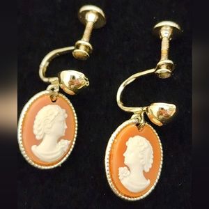 Vintage 1950's Cameo Earrings